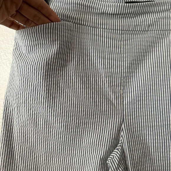 HILARY RADLEY Light Blue & White Stripe Elastic Waistband Medium Pants - Picture 4 of 6